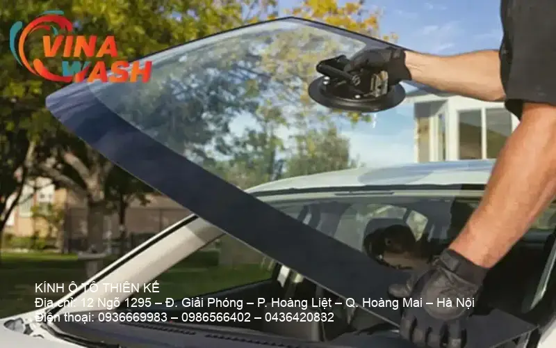 Kính chắn gió ô tô giá rẻ Hà Nội năm 2026