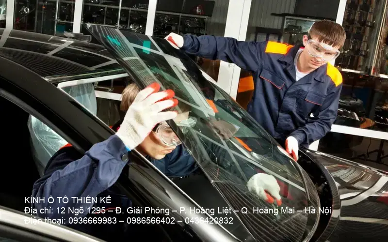 Dịch vụ thay kính ô tô giá rẻ Hà Nội chuyên nghiệp 2026