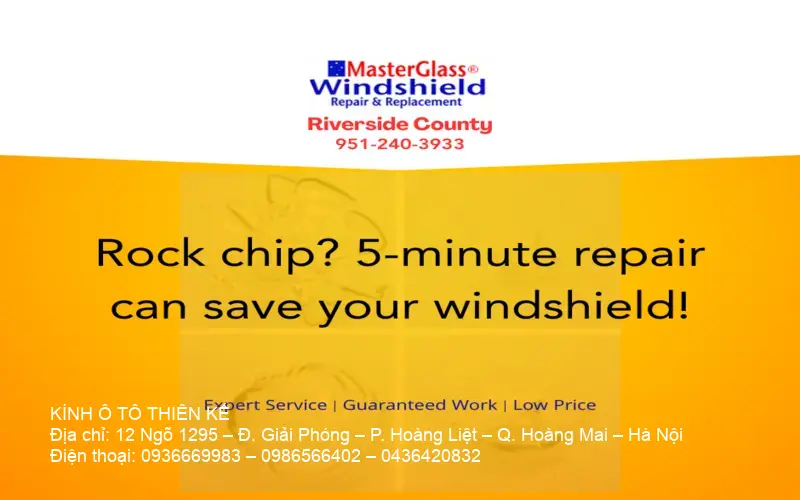 Car windshield repair technician in Hanoi