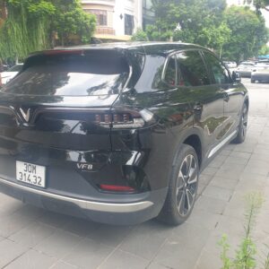 Kính chắn gió xe ô tô VinFast VF8