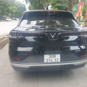 Kính chắn gió xe ô tô VinFast VF8